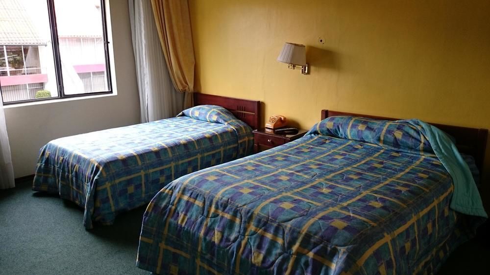 Hotel Florida Ambato Exterior photo